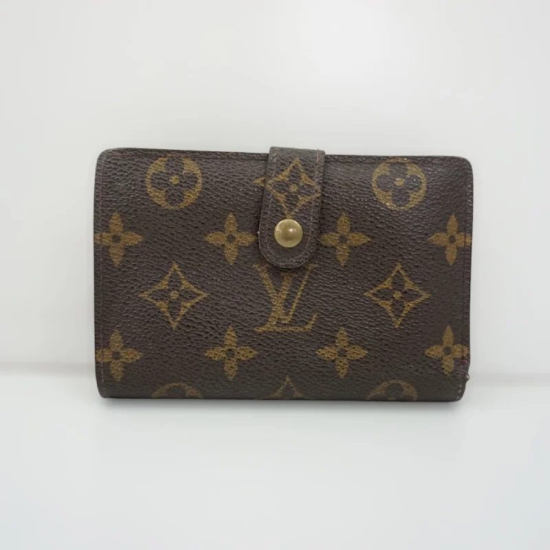 Louis Vuitton Pung