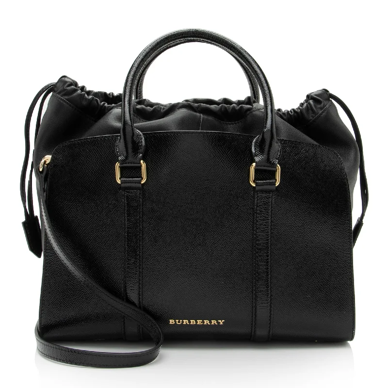 Burberry Patent Leather Dinton Medium Tote (SHF-zVzEIJ)