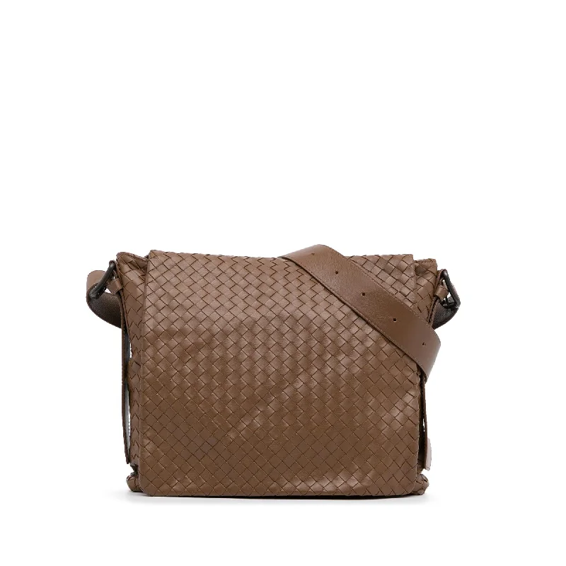 Bottega Veneta Intrecciato Crossbody Bag (SHG-dVcDPx)