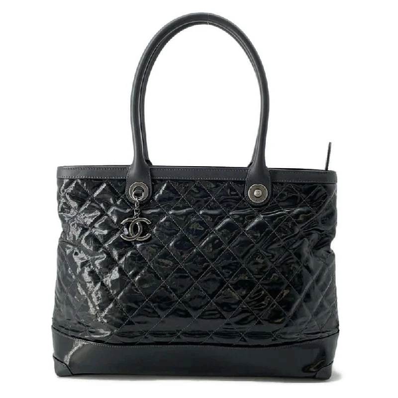 CHANEL Matelasse Tote Bag Black Patent Leather