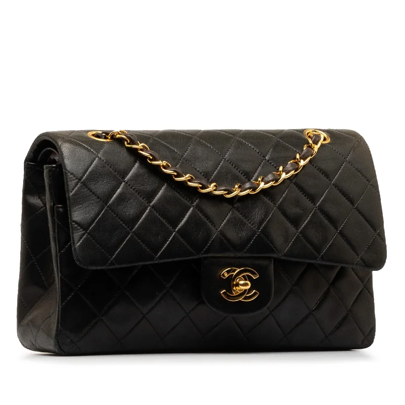 Chanel Medium Classic Lambskin Double Flap (IHTqBT)