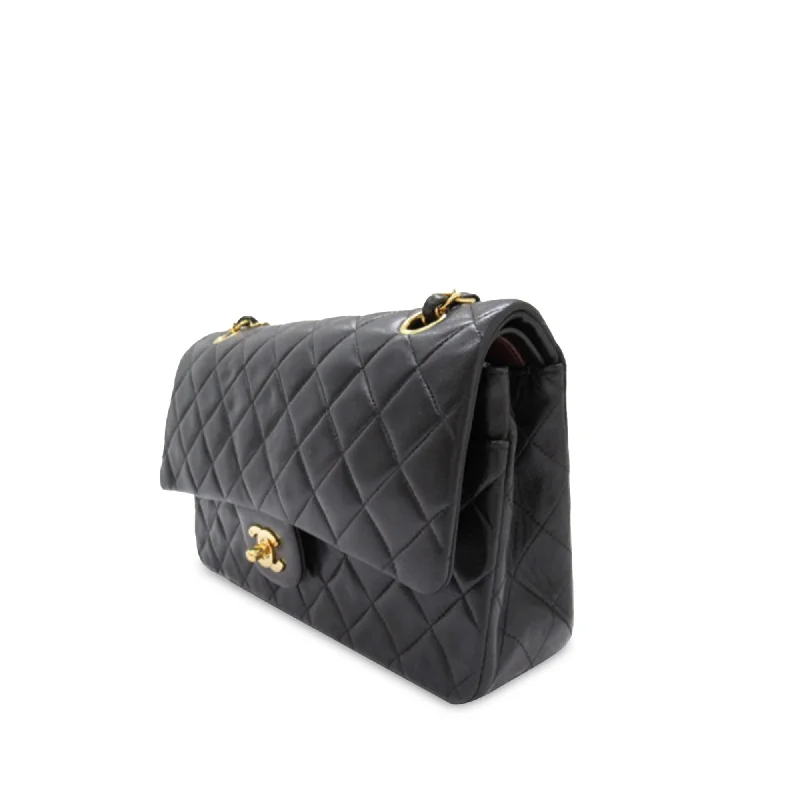 Chanel Medium Classic Lambskin Double Flap (LrCLOu)