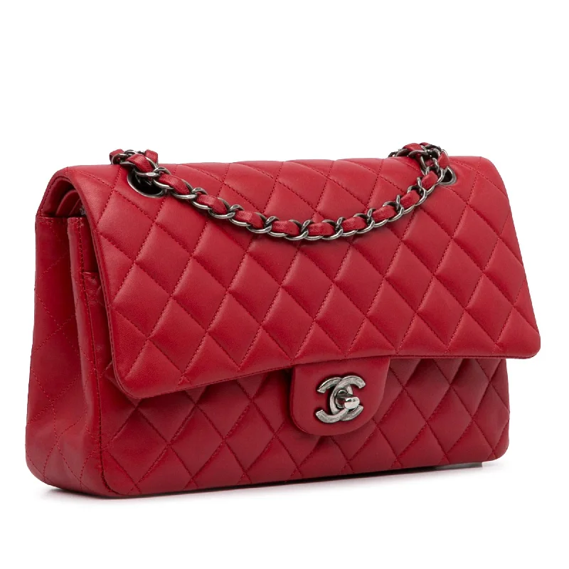 Chanel Medium Classic Lambskin Double Flap (LYrnLz)