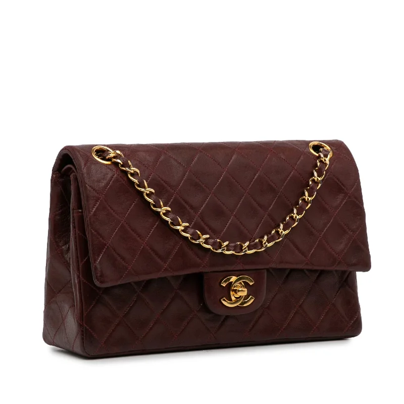 Chanel Medium Classic Lambskin Double Flap (qIrAFZ)