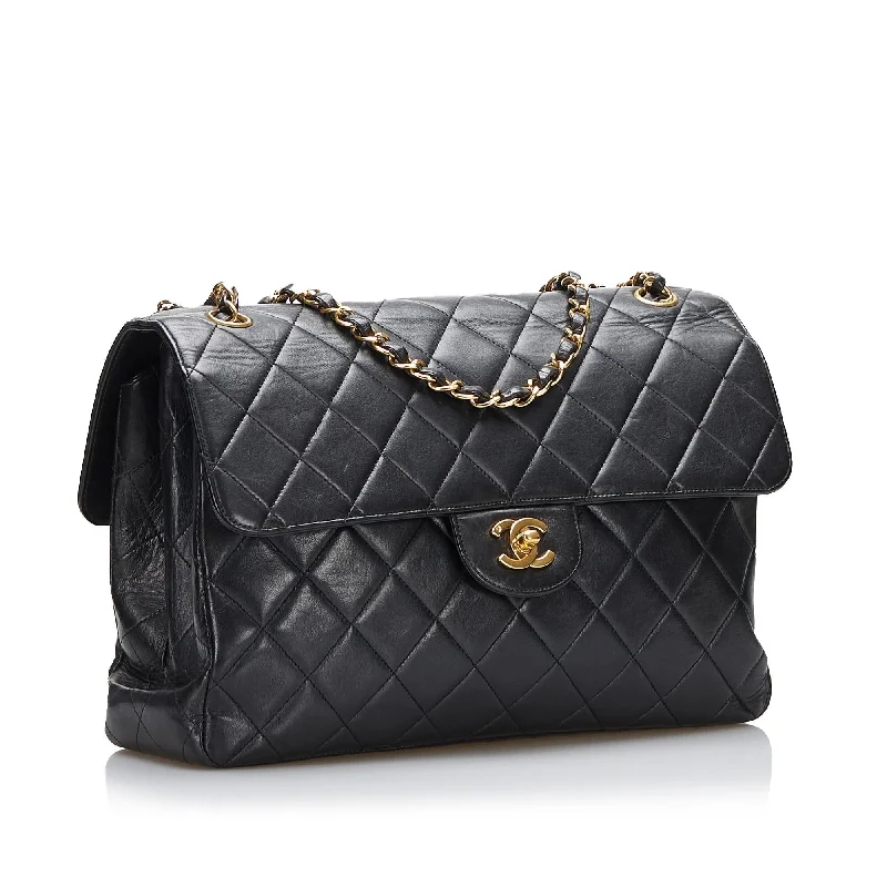 Chanel Medium Classic Lambskin Double Flap (raMP8K)