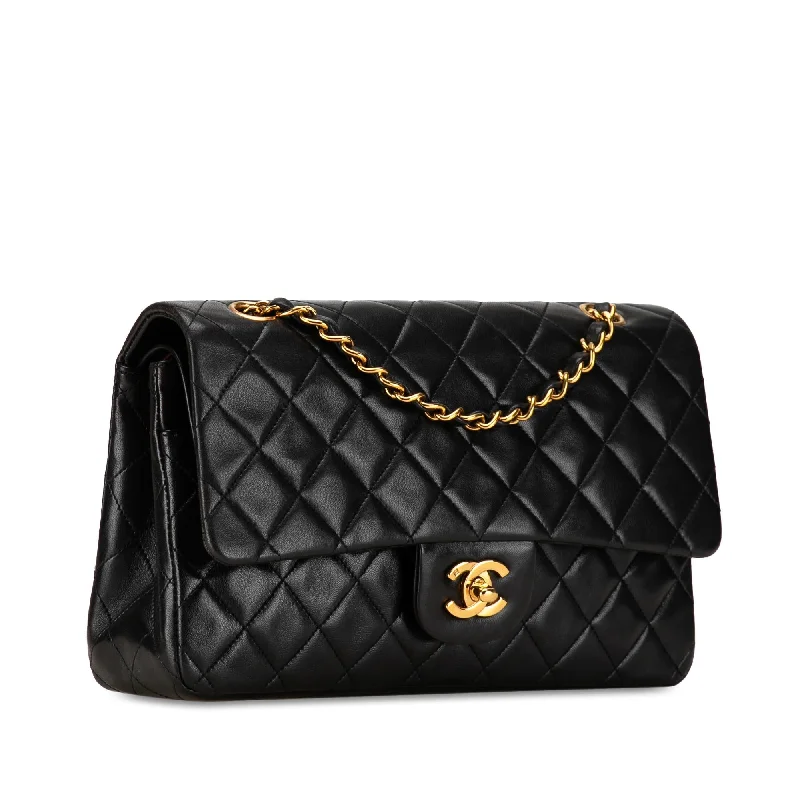 Chanel Medium Classic Lambskin Double Flap (U6XslK)