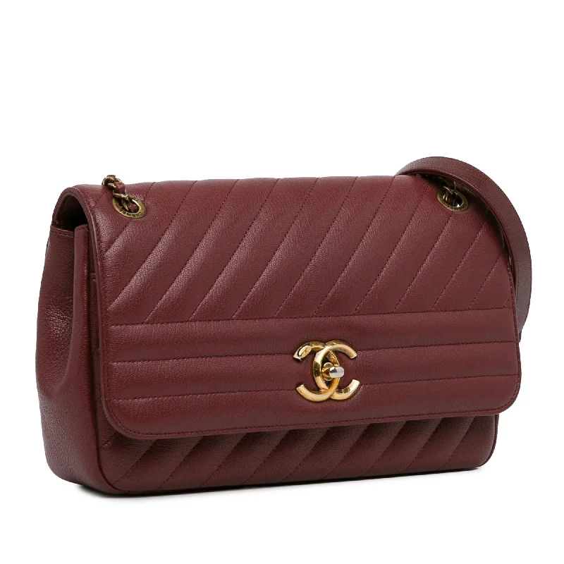 Chanel Medium Diagonal Quilted Goatskin Flap (HH5O86)