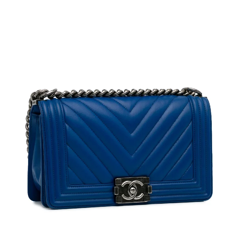 Chanel Medium Lambskin Chevron Boy Flap (9fPgQE)