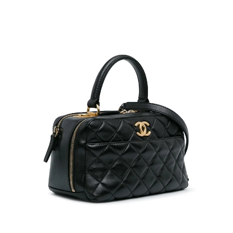 Chanel Medium Lambskin Trendy CC Bowling Bag (JDAaY3)