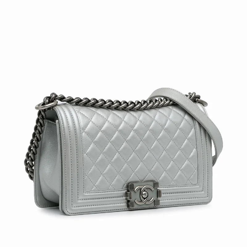 Chanel Medium Metallic Boy Flap (xCkeOz)