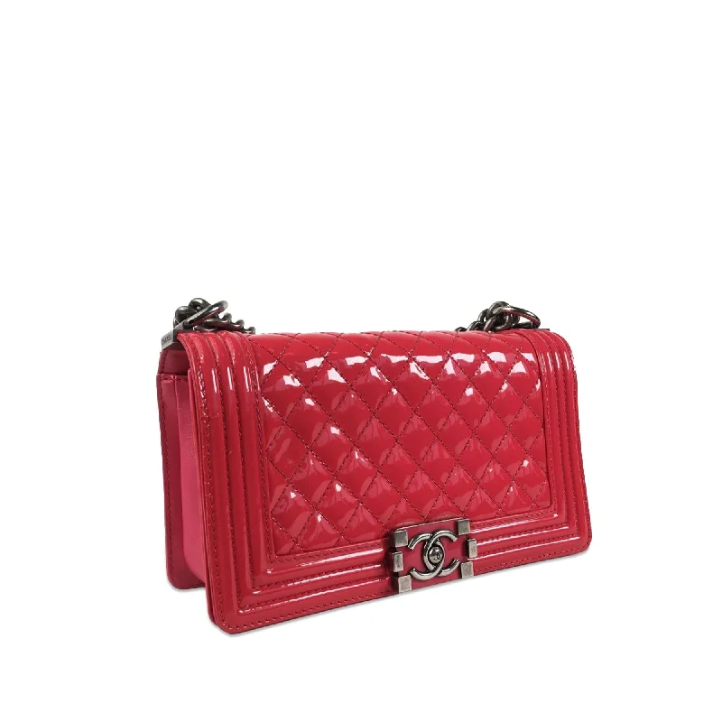 Chanel Medium Patent Boy Flap (Q9F2oG)