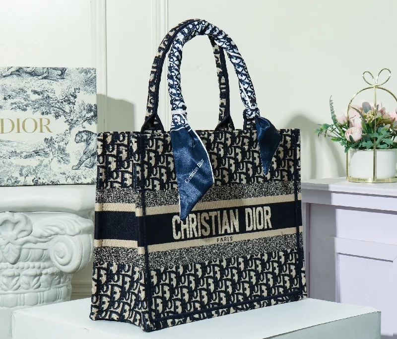 Luxury Handbags Christian Dior 142